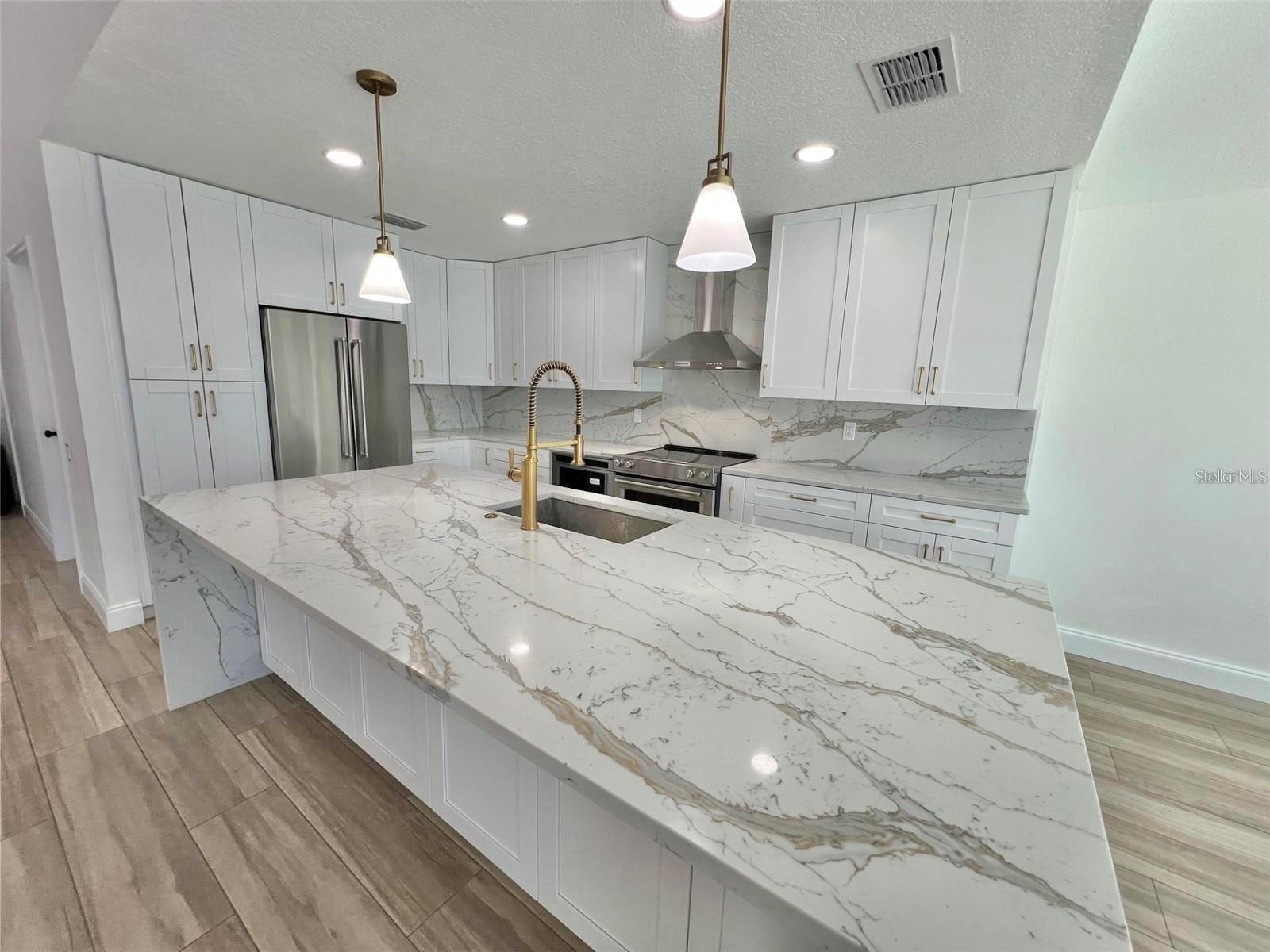 4804 Longwater Way N Property Photo 23