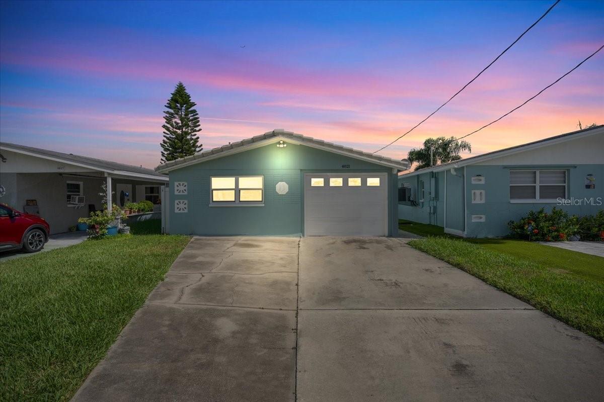 4821 Floramar Ter Property Photo 1