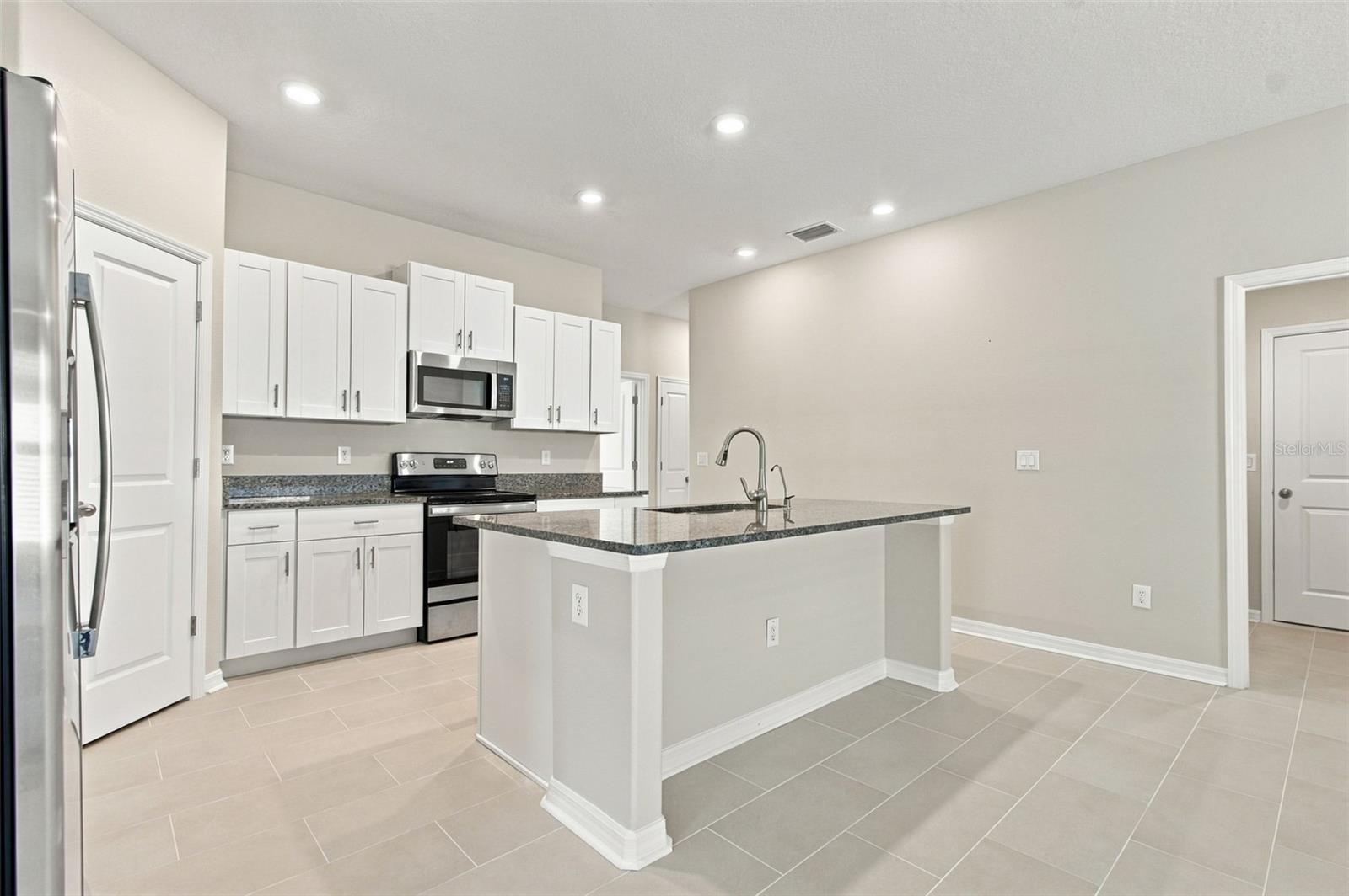 6735 Bar S Bar Trl Property Photo 12
