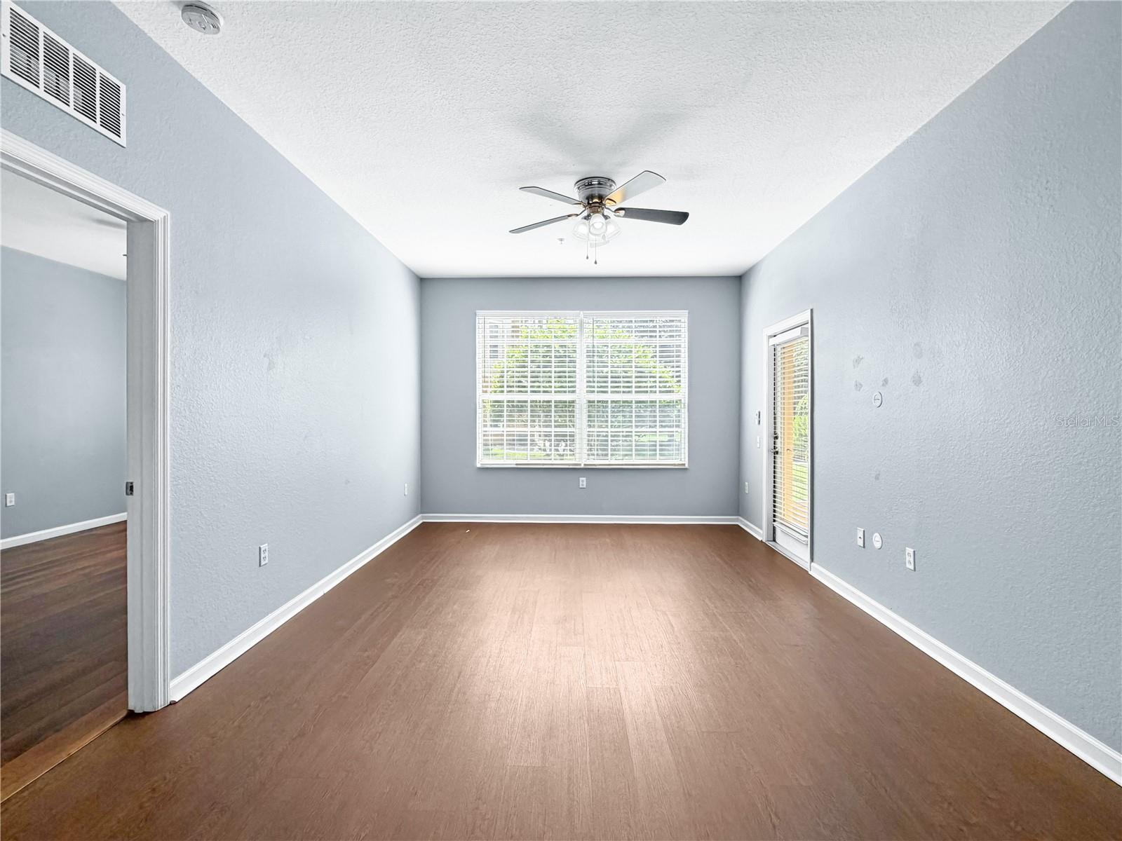 6434 Cava Alta Dr #105 Property Photo 6