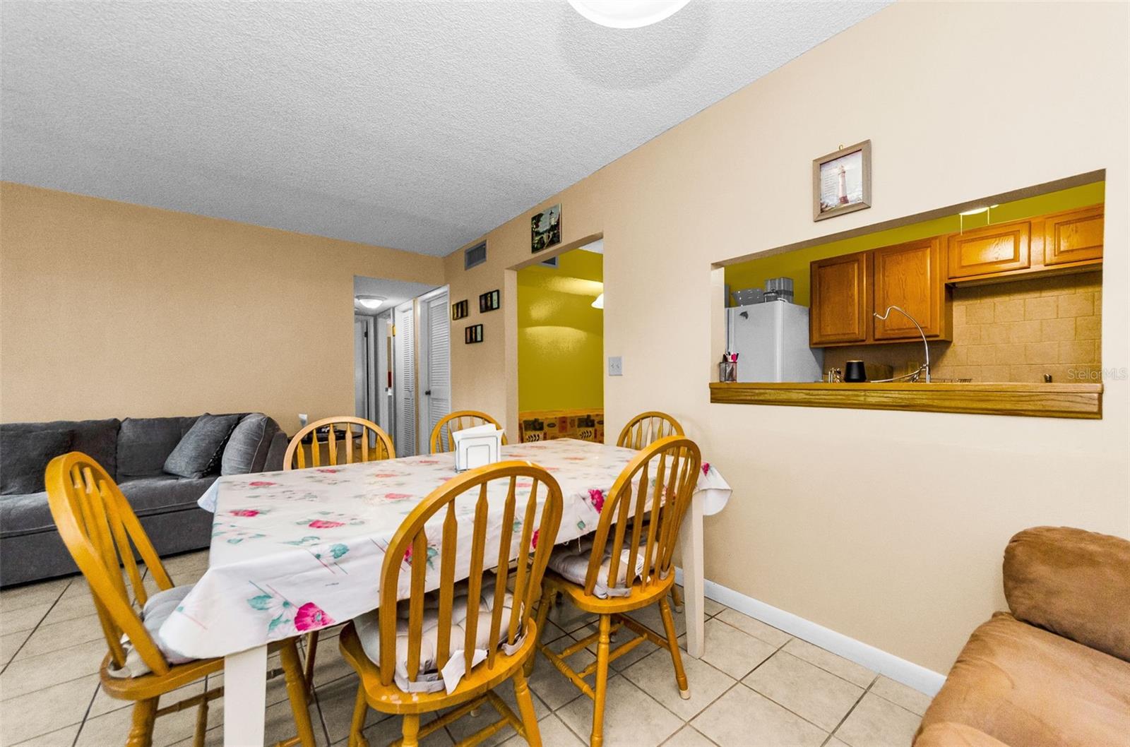 2575 Pine Ridge Way S #e1 Property Photo 4