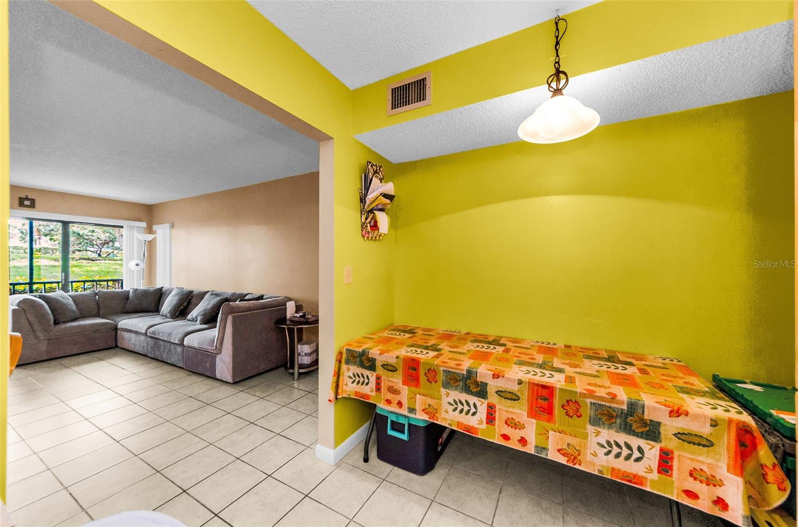 2575 Pine Ridge Way S #e1 Property Photo 6