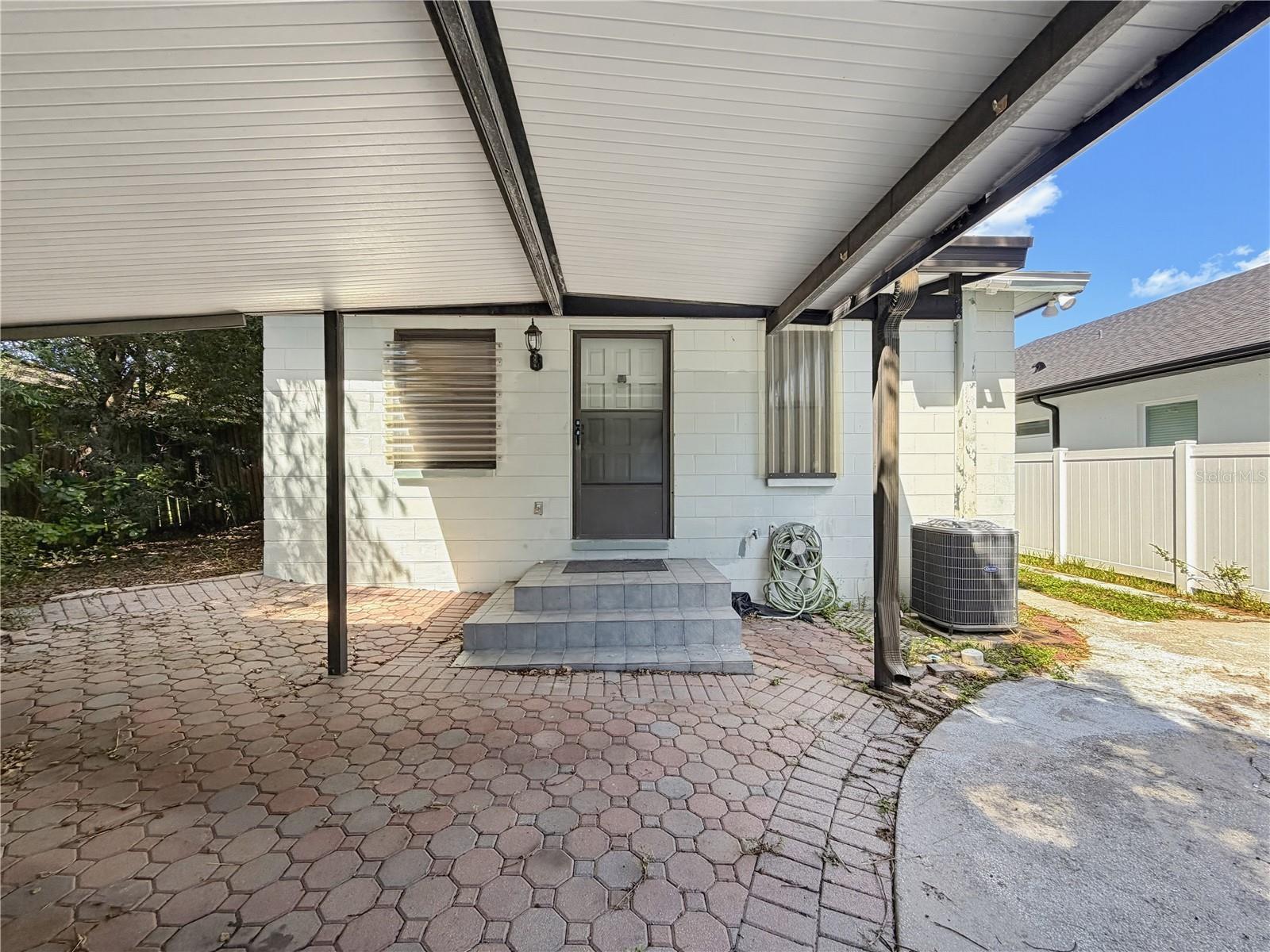 1026 W Rambla St Property Photo 30