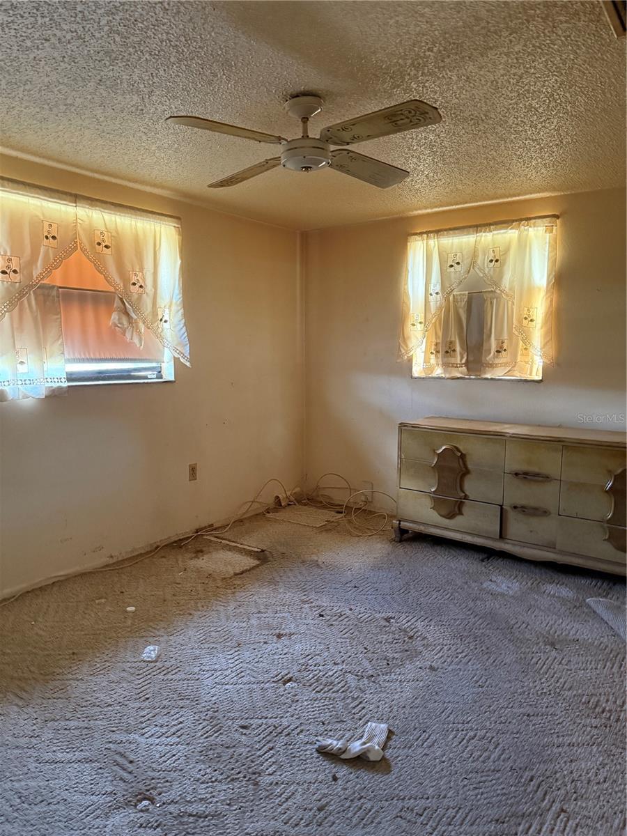 4847 5th St Property Photo 12