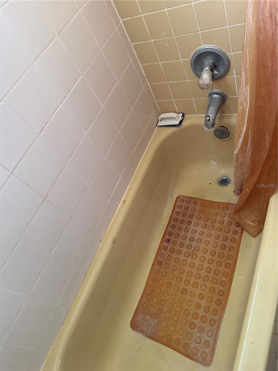 4847 5th St Property Photo 17