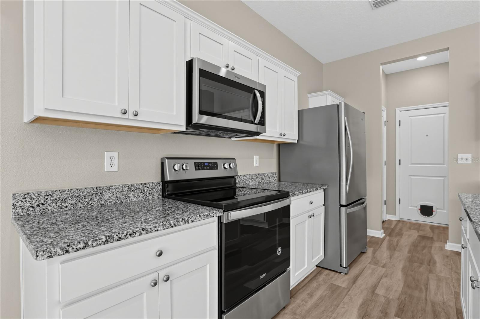 1033 Cades Cove Way Property Photo 7