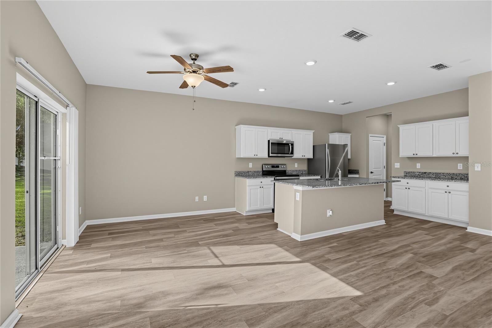 1033 Cades Cove Way Property Photo 10