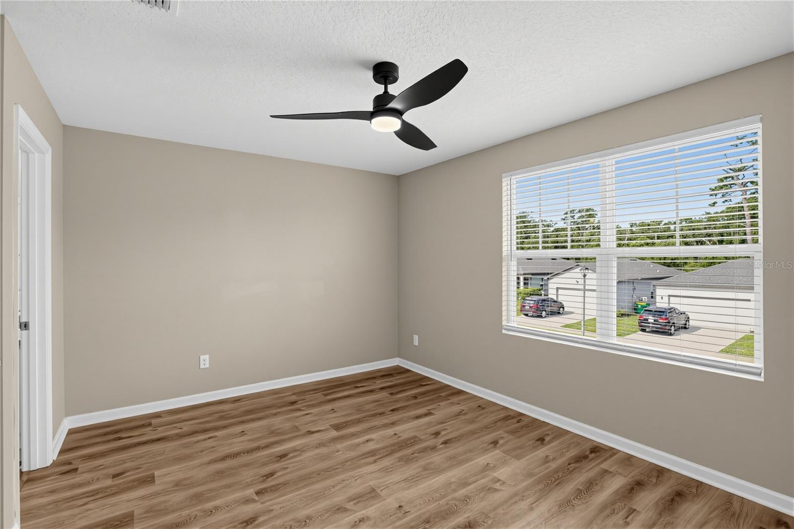 1033 Cades Cove Way Property Photo 11