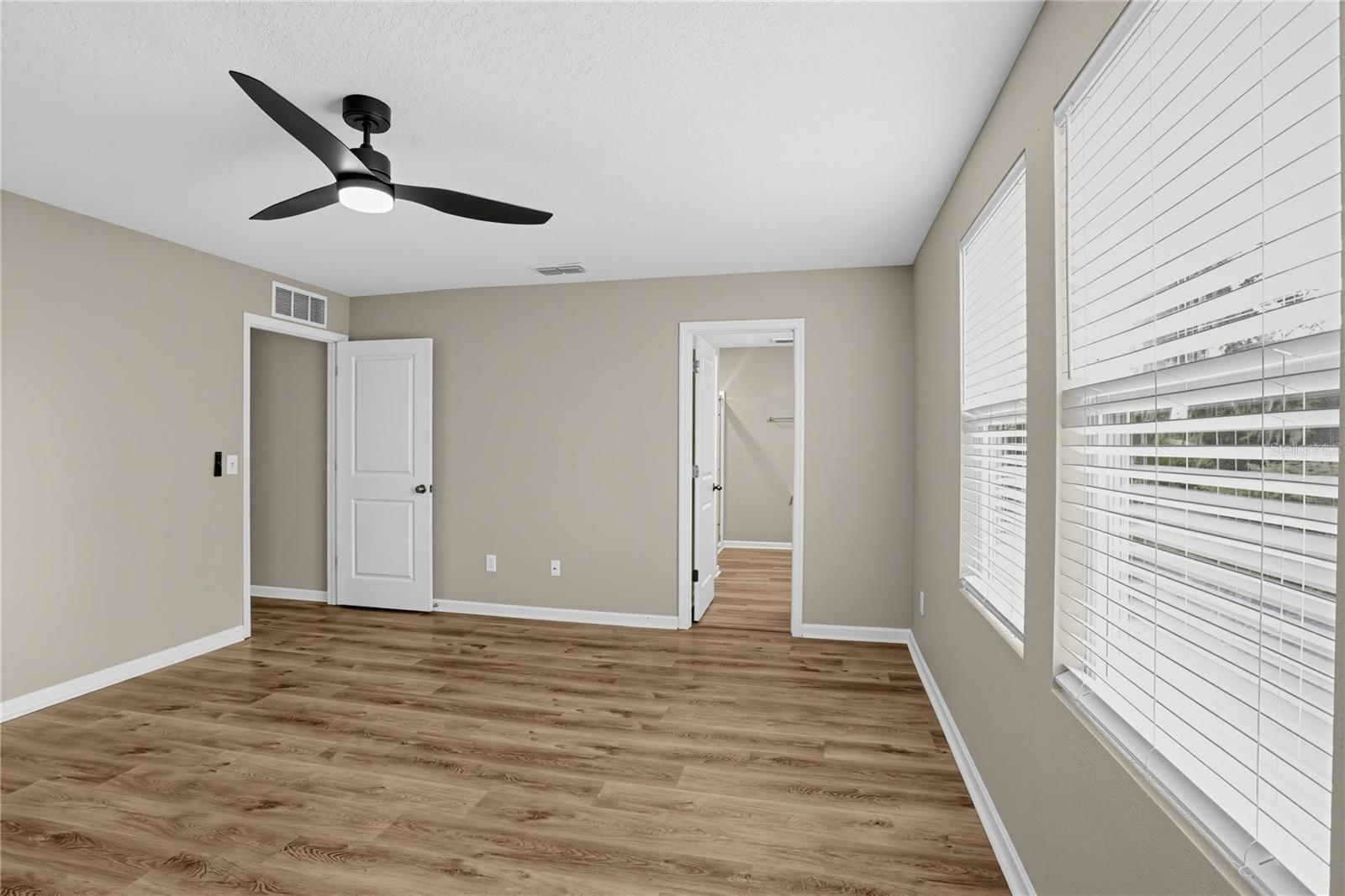 1033 Cades Cove Way Property Photo 18