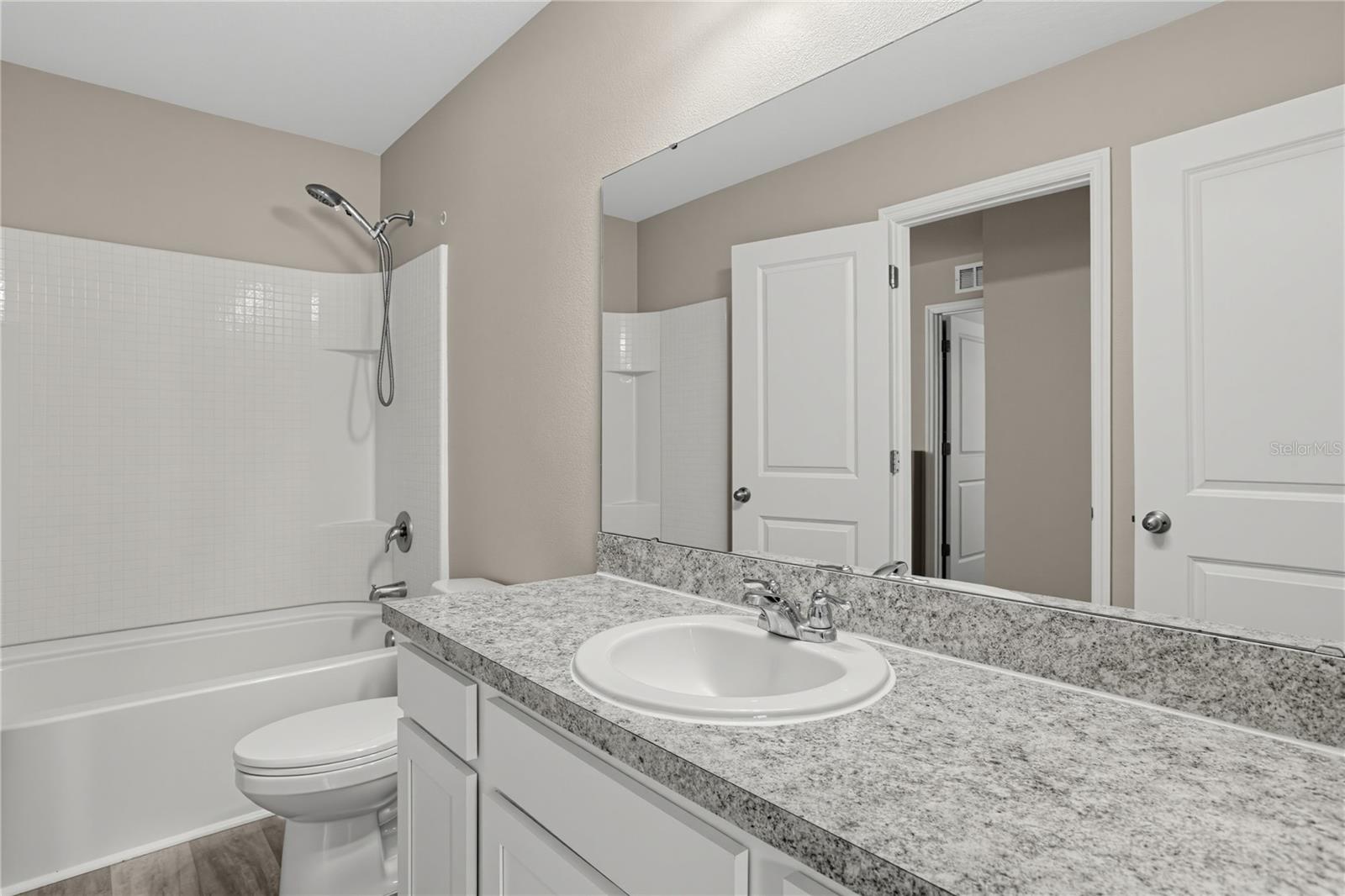 1033 Cades Cove Way Property Photo 22