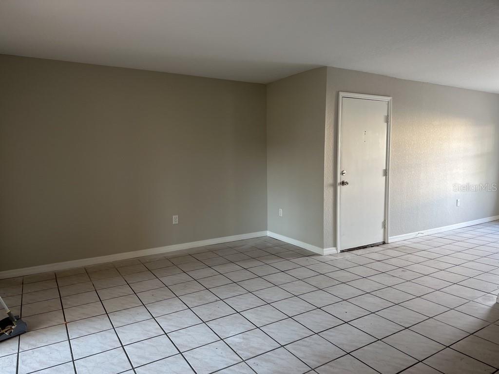 9027 Westchester Cir #a Property Photo 8