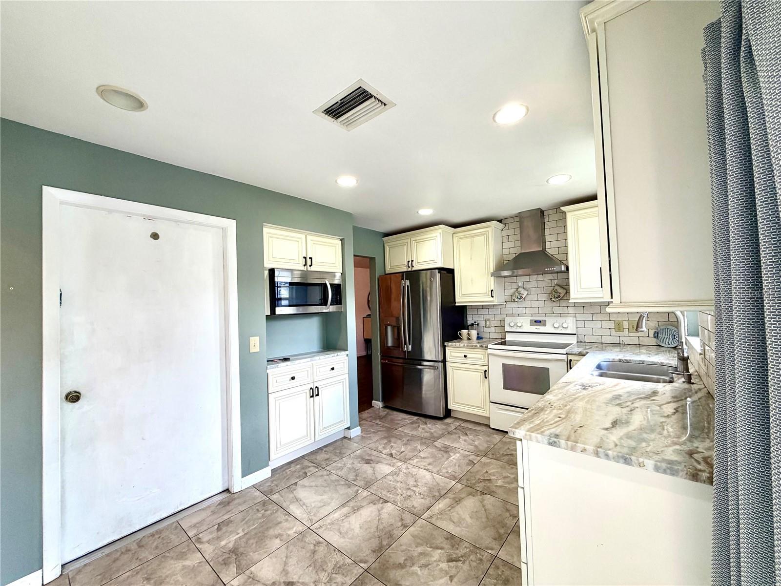 3606 57th Avenue Dr W Property Photo 13