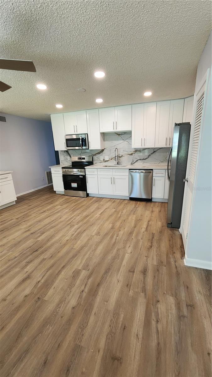 2229 Americus Blvd W #7 Property Photo 4
