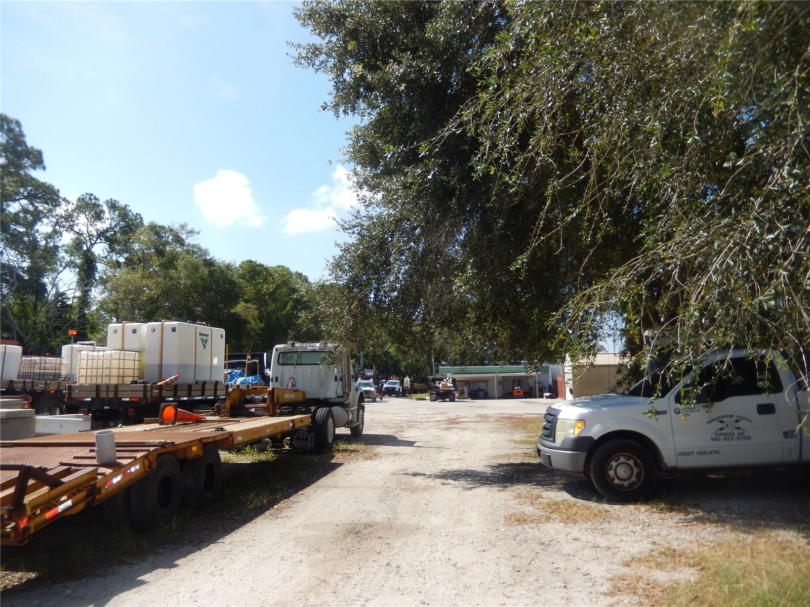2015 Cattlemen Rd Property Photo 16