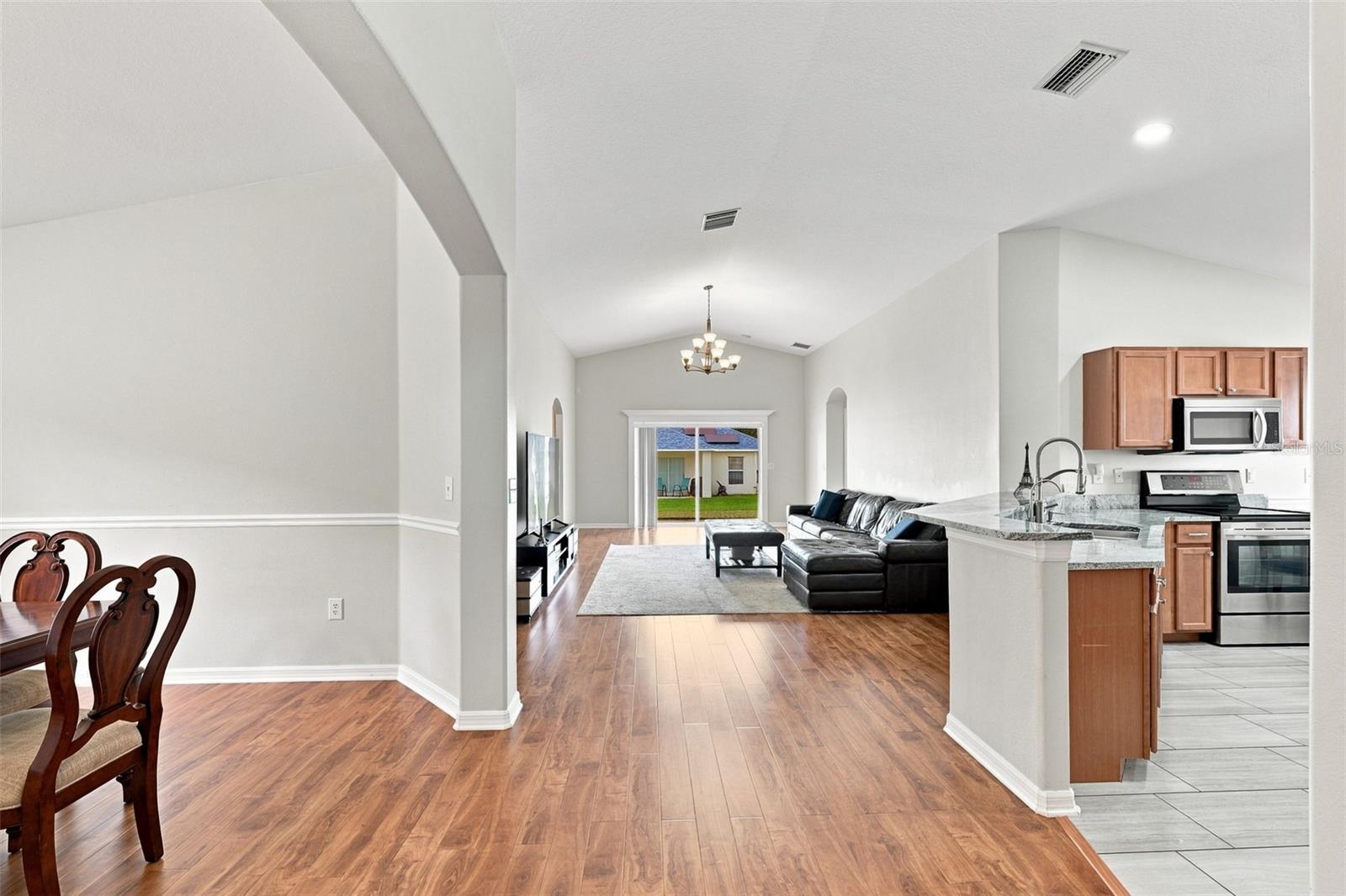 10612 Shady Branch Dr Property Photo 4