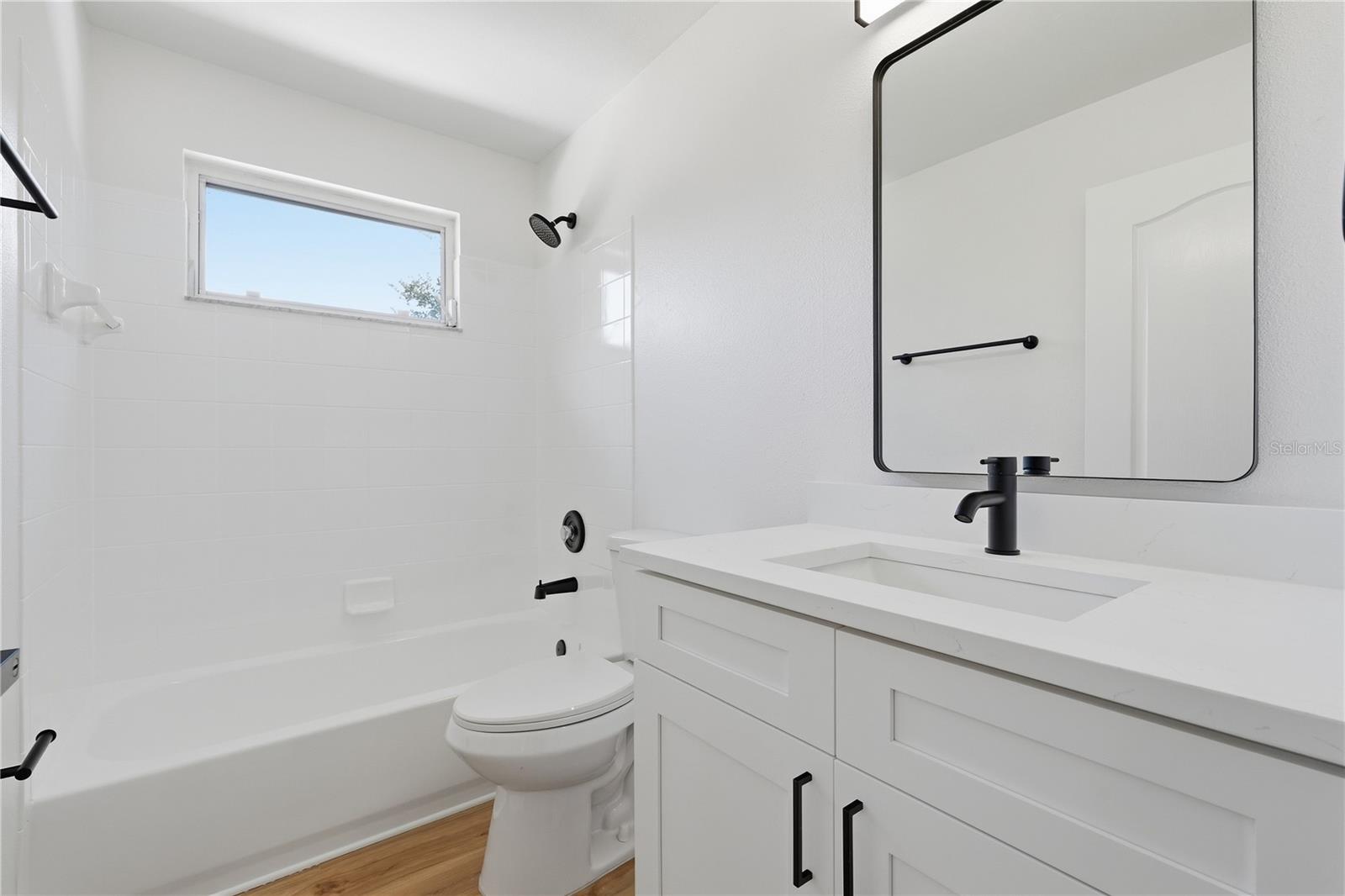22536 Laureldale Dr Property Photo 25