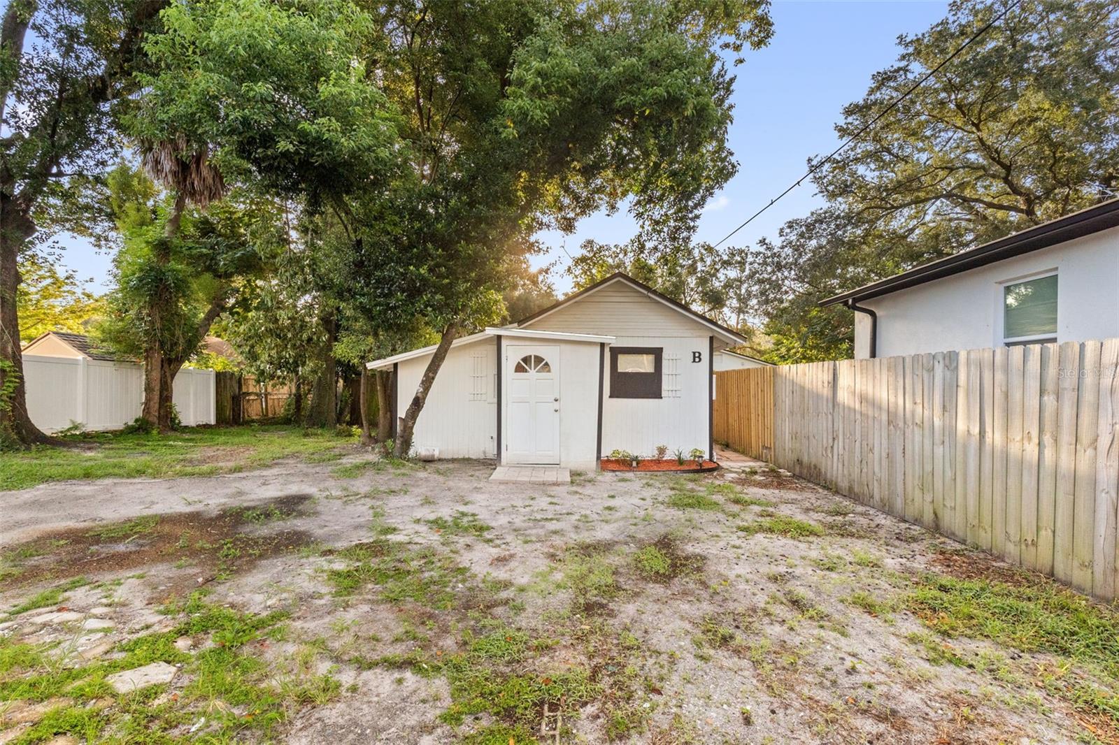 8705 N 13TH ST #B Property Photo 1