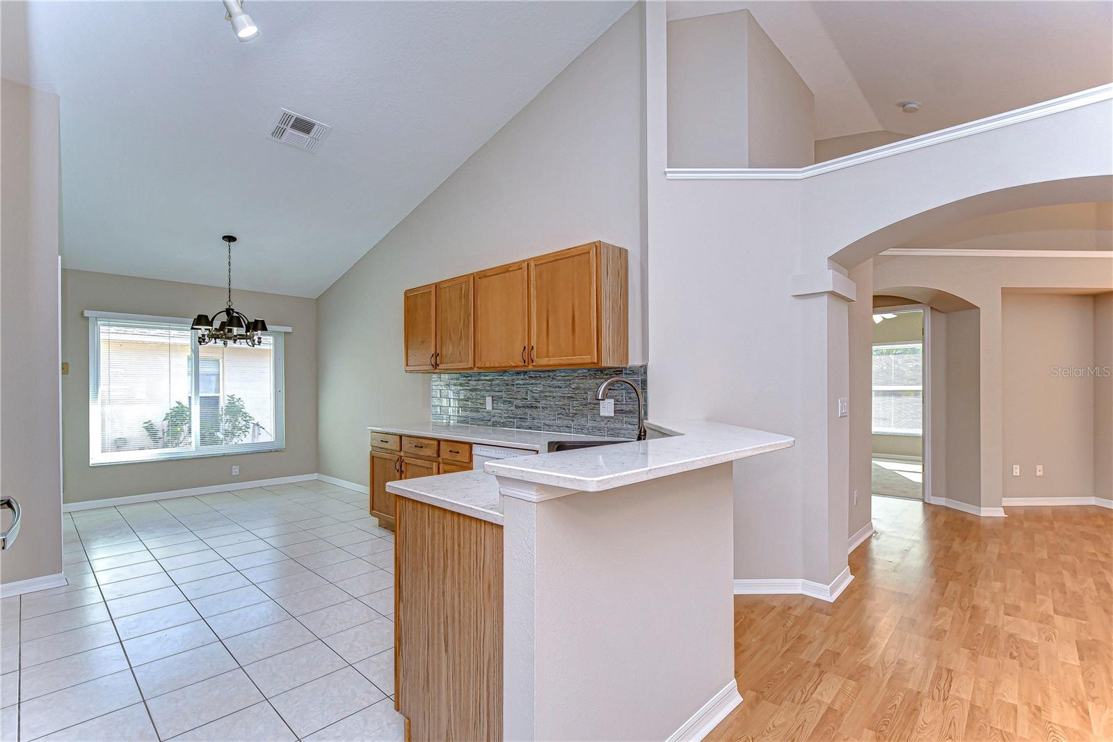 2529 Clareside Dr Property Photo 6