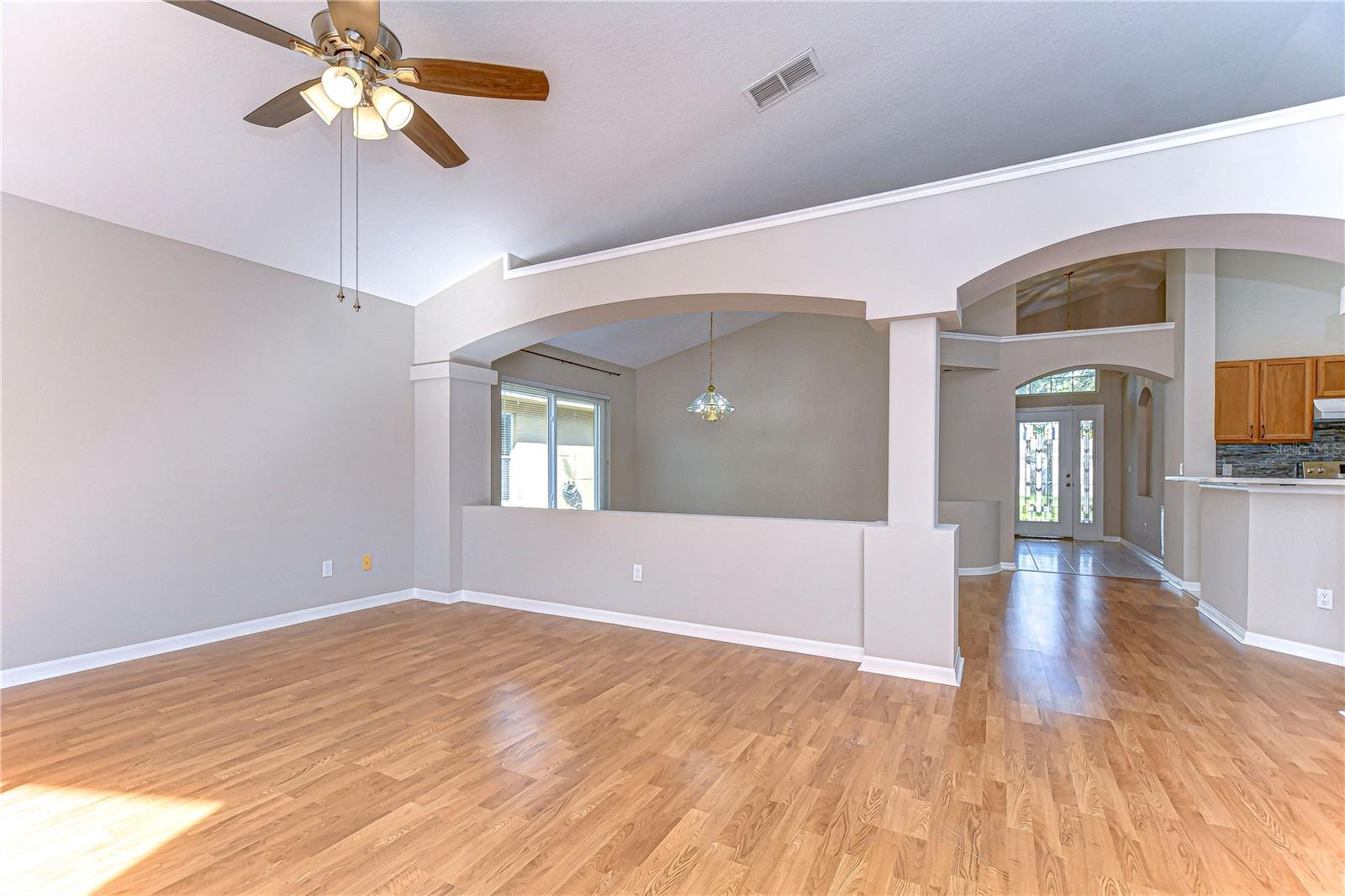 2529 Clareside Dr Property Photo 14