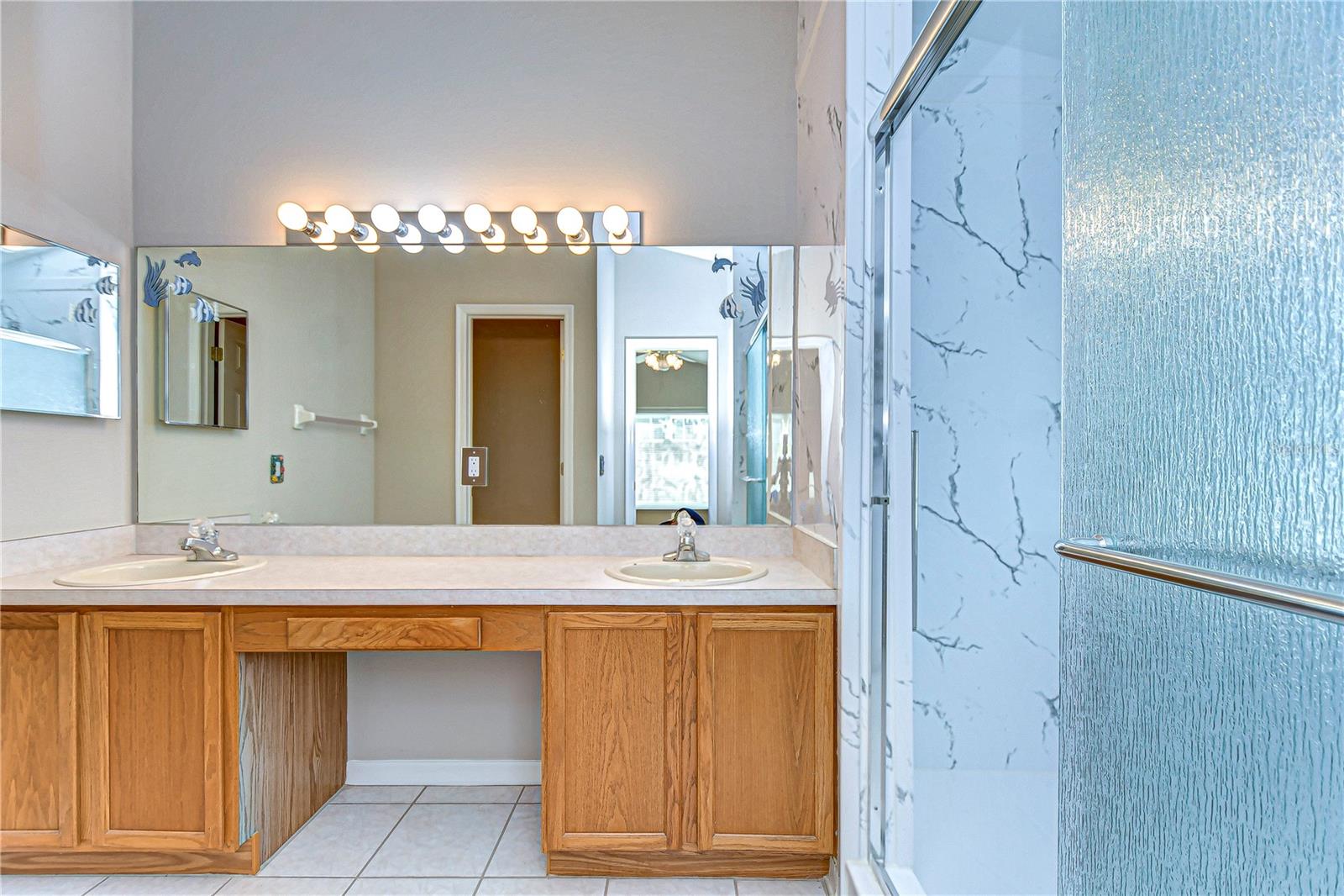 2529 Clareside Dr Property Photo 18