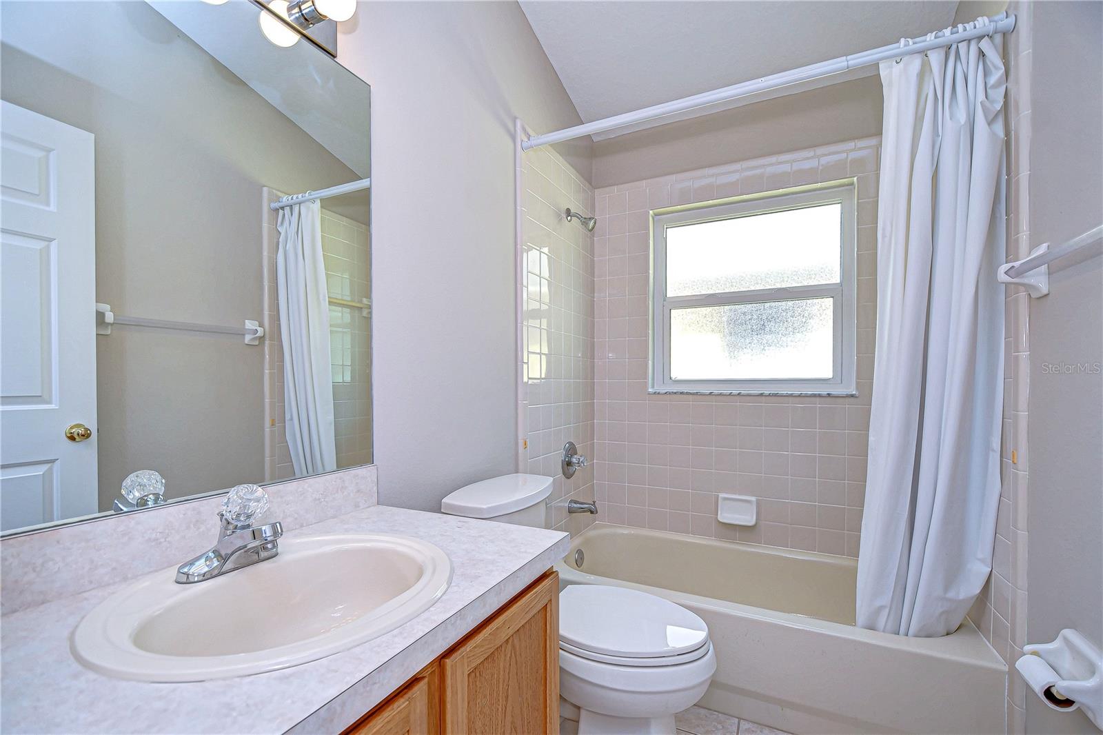 2529 Clareside Dr Property Photo 23