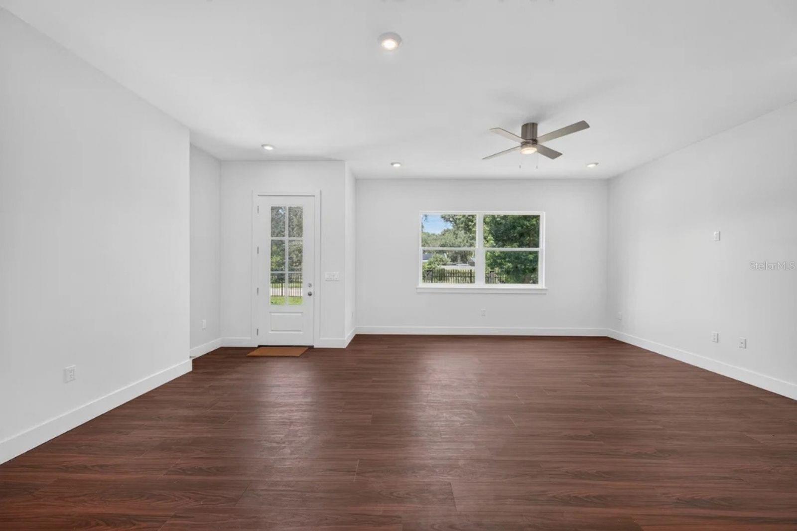 8003 Chaney Ln Property Photo 6