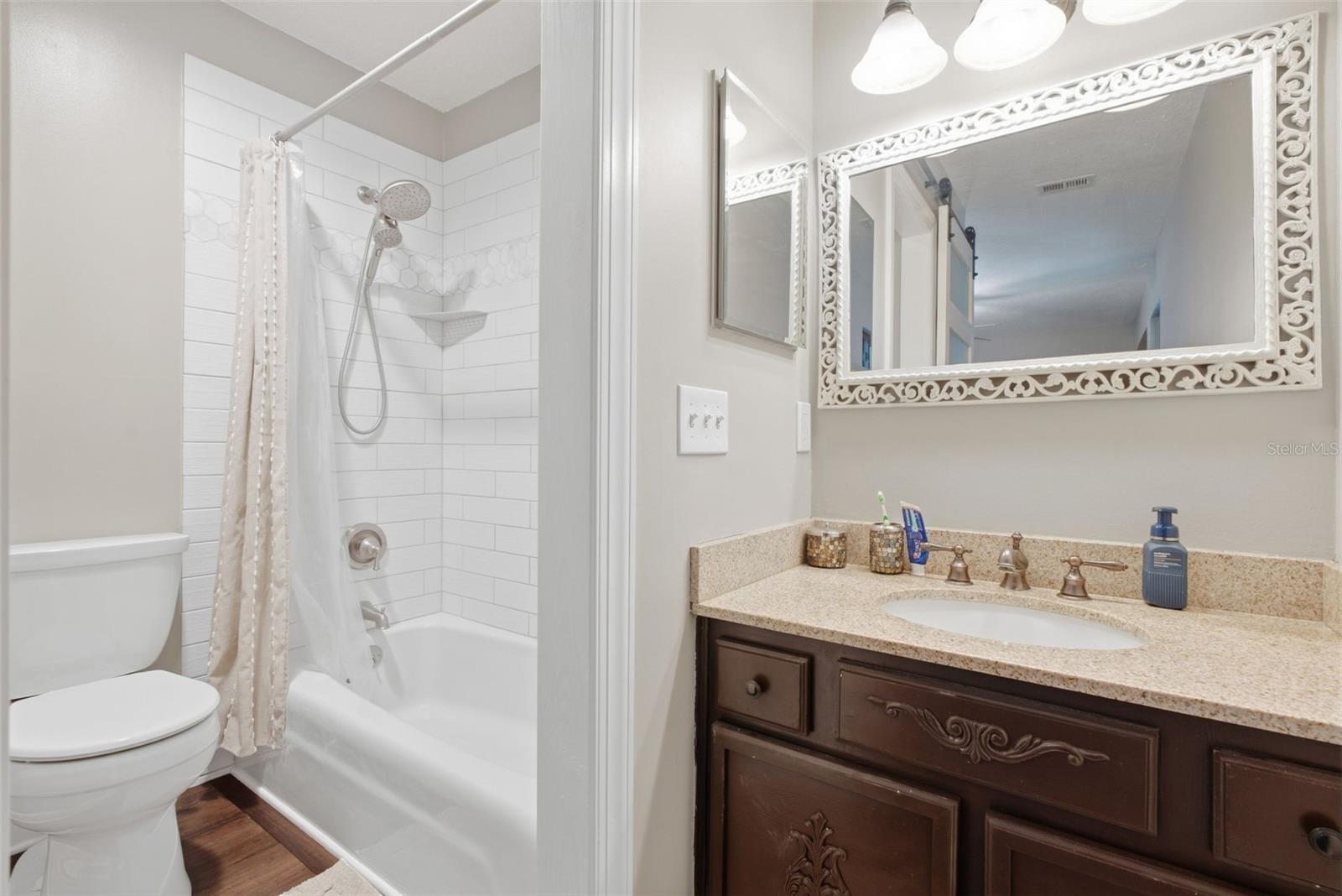 13956 Lake Point Dr Property Photo 35