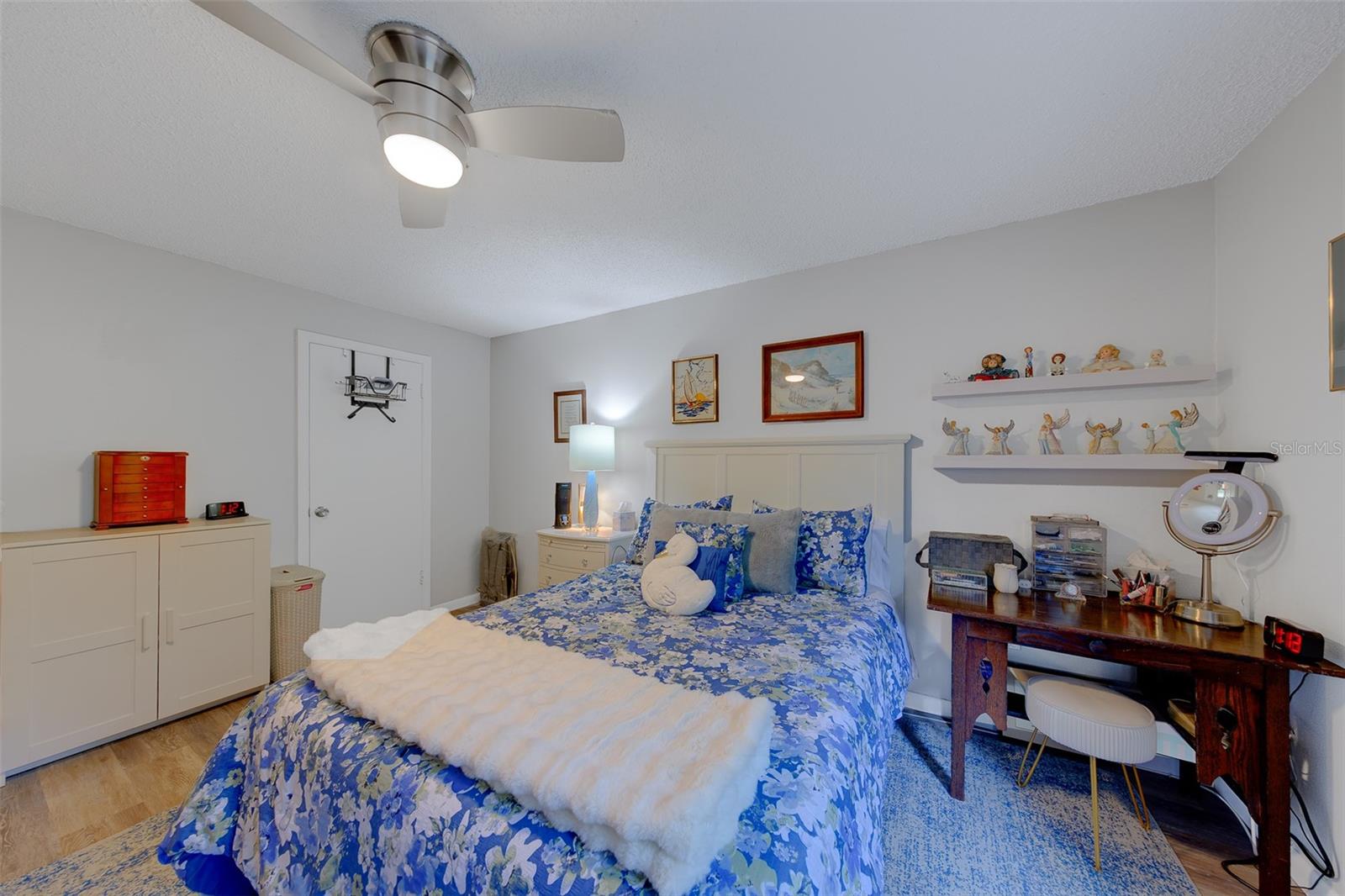 4325 Aegean Dr #130b Property Photo 12