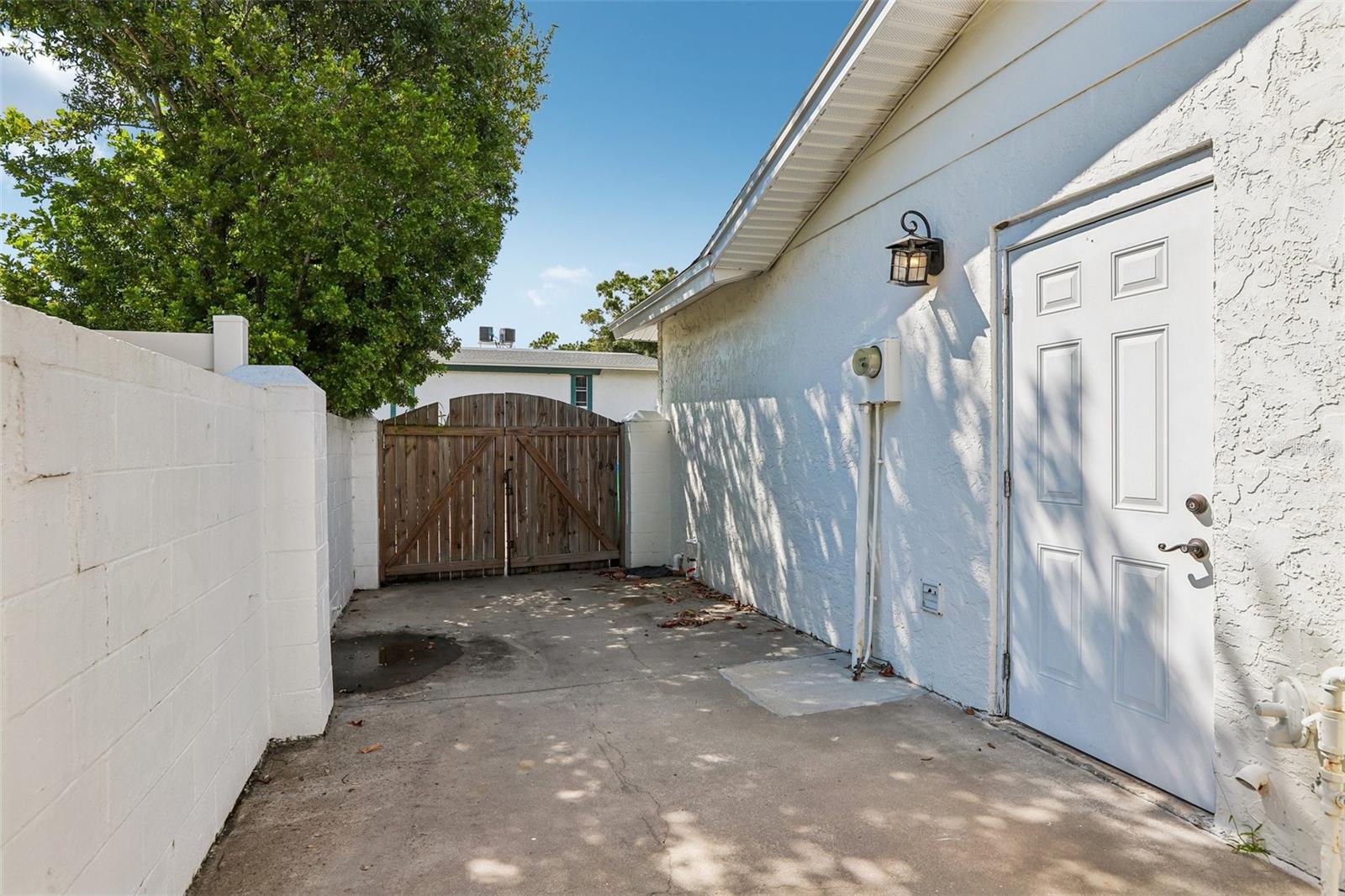7699 92nd St Property Photo 47