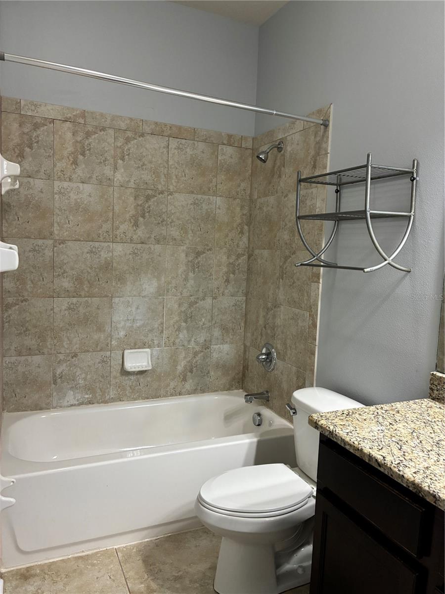 2319 Nesslewood Dr Property Photo 20