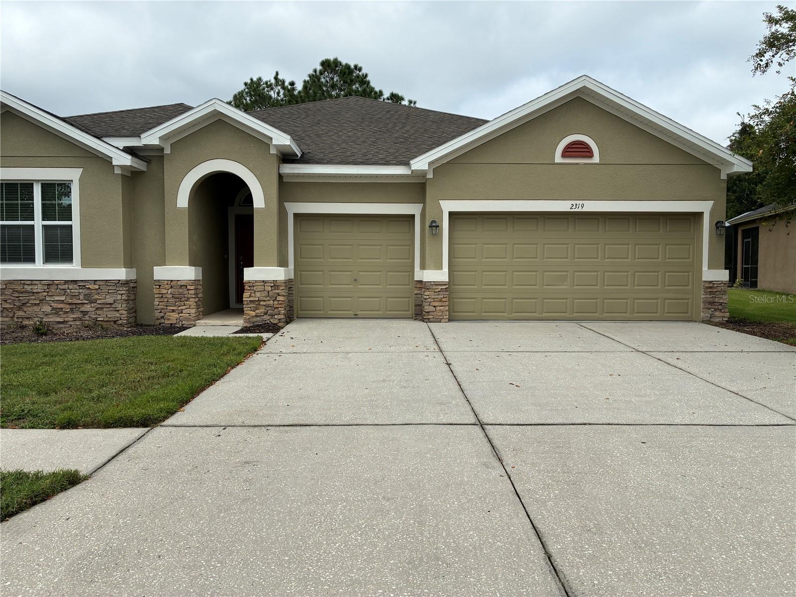 2319 Nesslewood Dr Property Photo 39