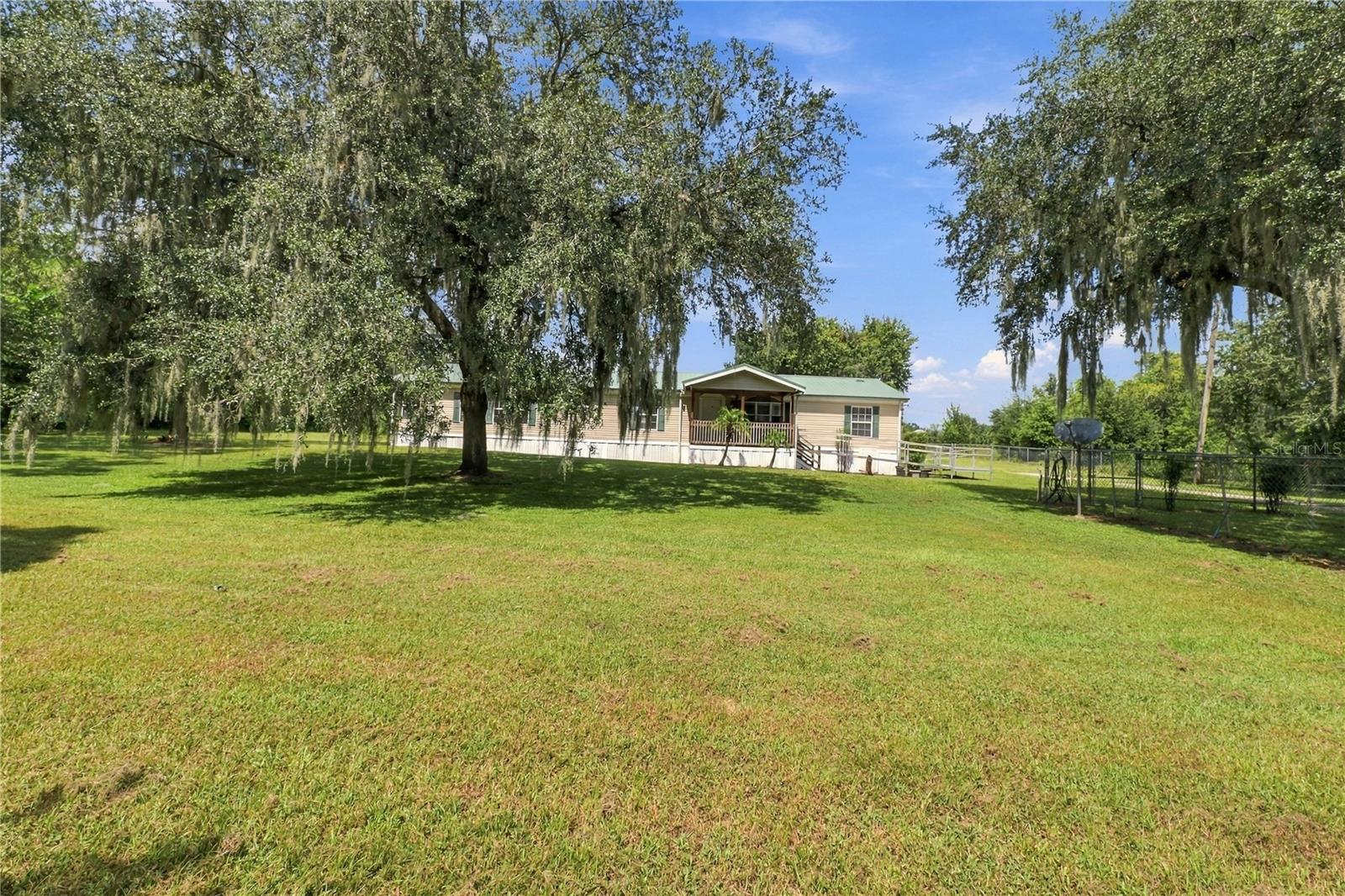 8611 County Line Rd Property Photo 4