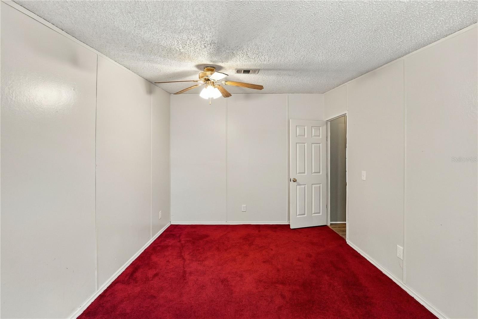 8611 County Line Rd Property Photo 17