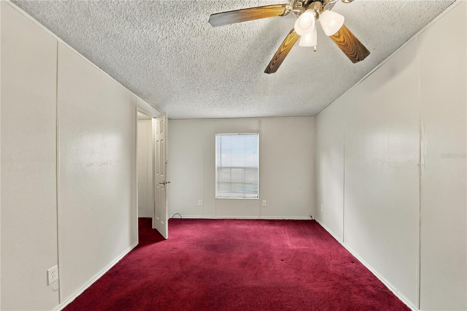 8611 County Line Rd Property Photo 18