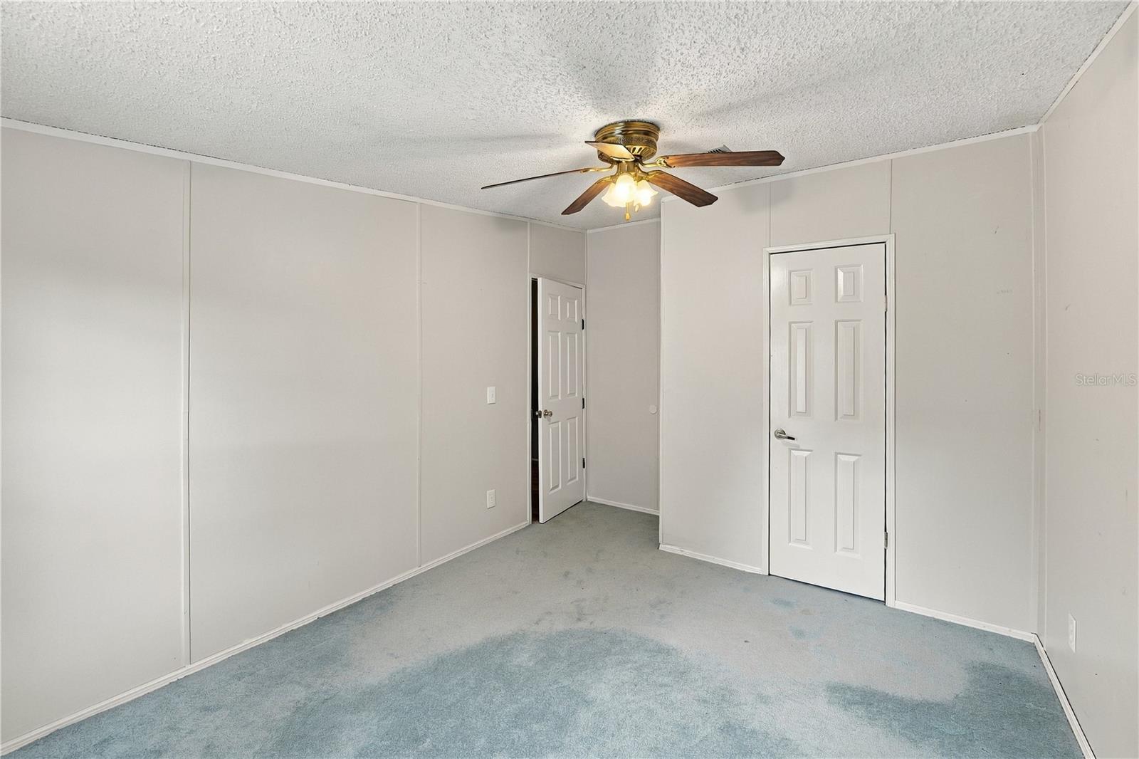 8611 County Line Rd Property Photo 21