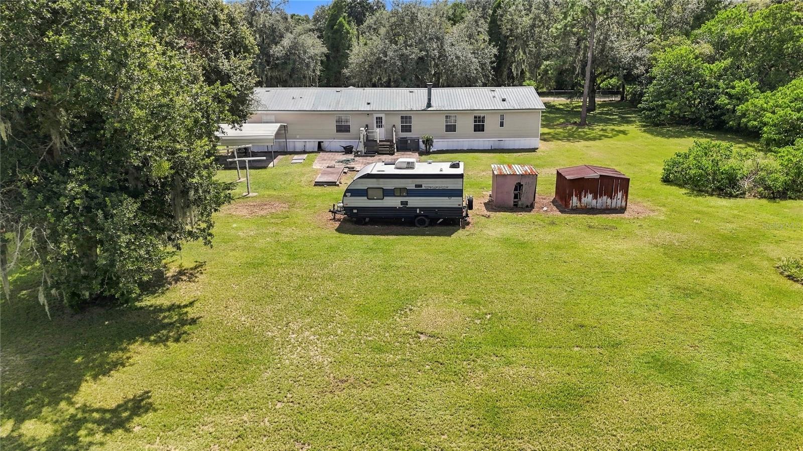 8611 County Line Rd Property Photo 27