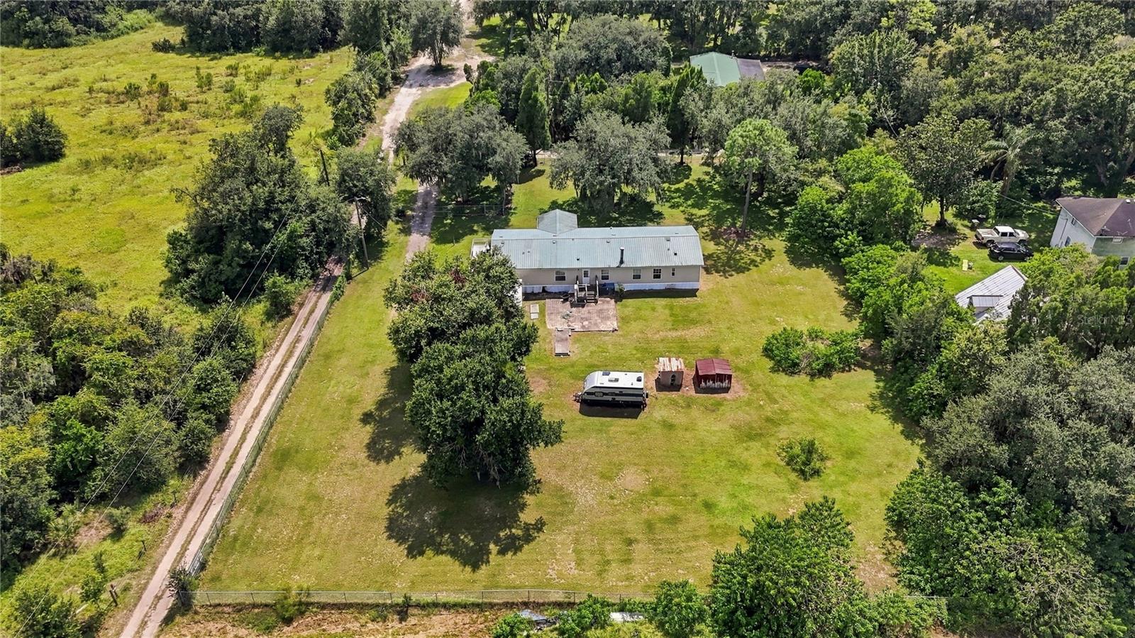 8611 County Line Rd Property Photo 33