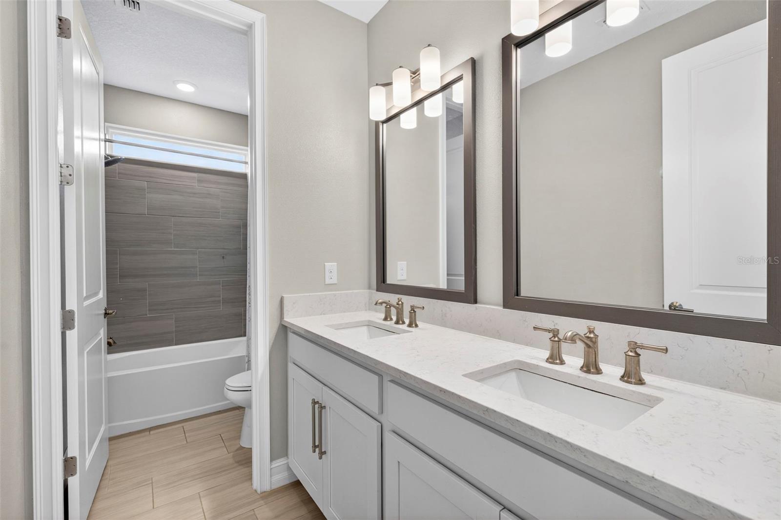 4588 San Martino Dr Property Photo 35