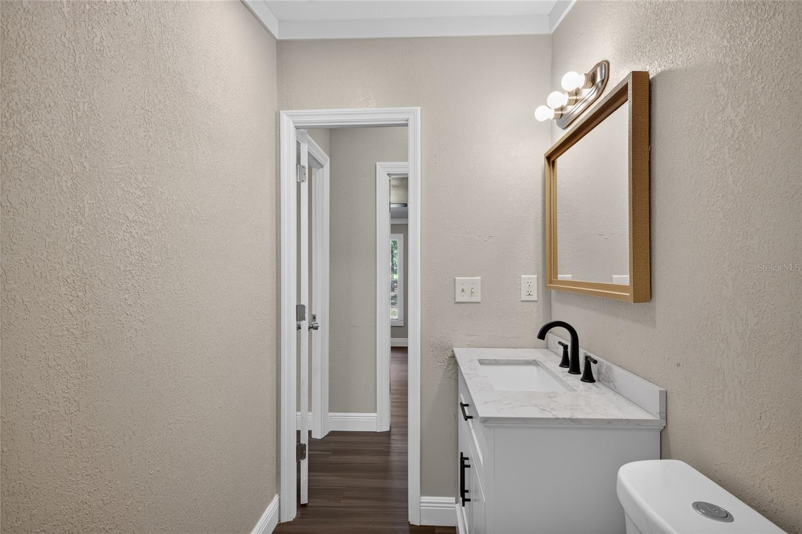 18870 Sw 51st Ln Property Photo 16
