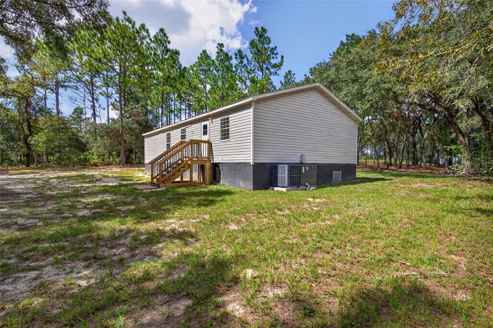 18870 Sw 51st Ln Property Photo 27