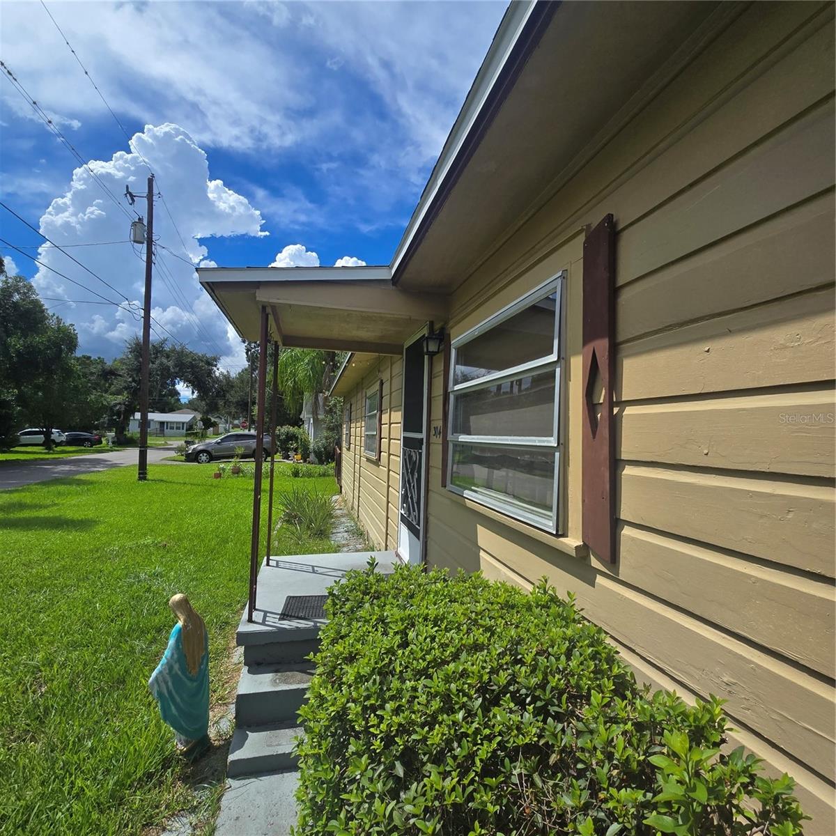 304 Palm Ave Property Photo 5