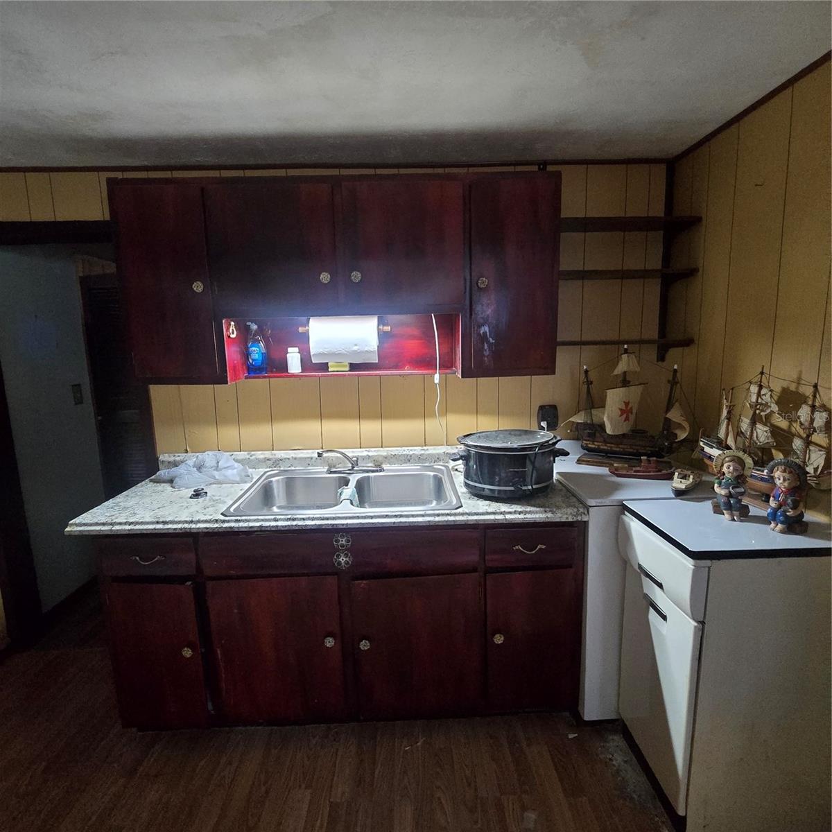 304 Palm Ave Property Photo 8