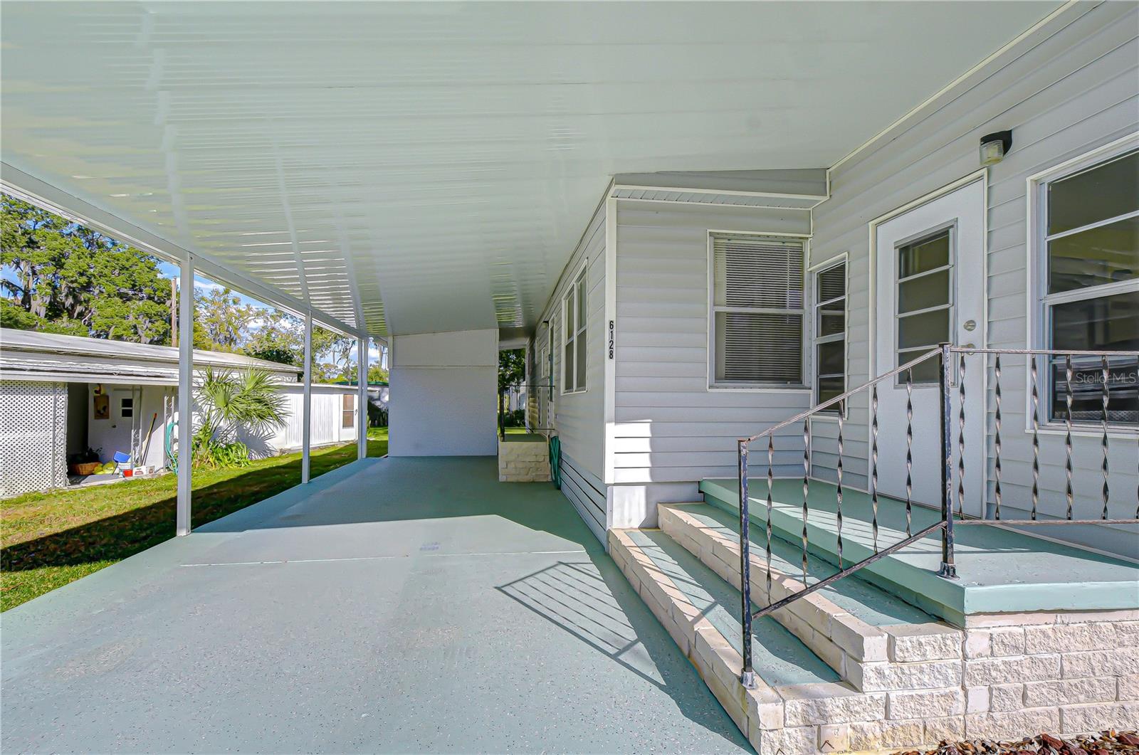 6128 Ridgewood Dr Property Photo 27