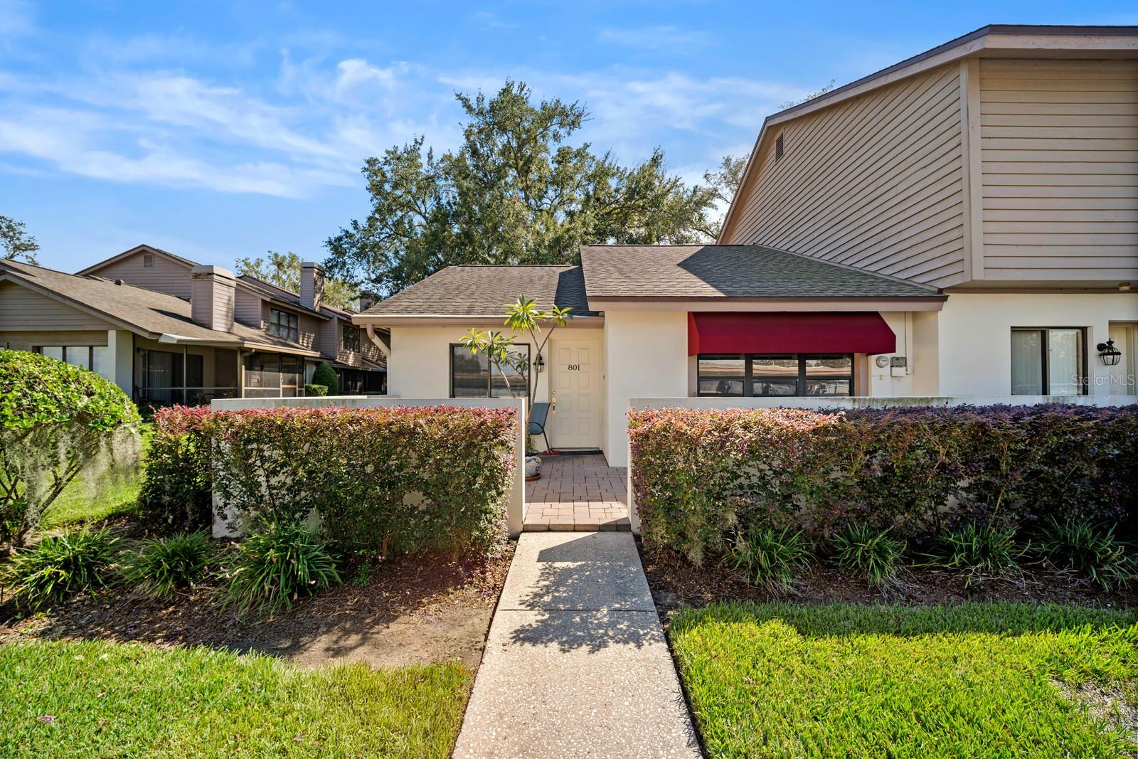 801 OAK PARK PL Property Photo 1
