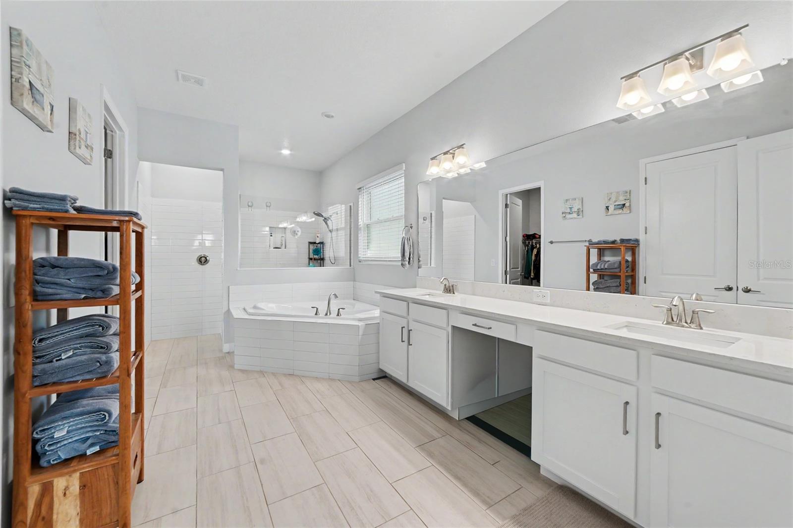 12220 Violet Jasper Dr Property Photo 20
