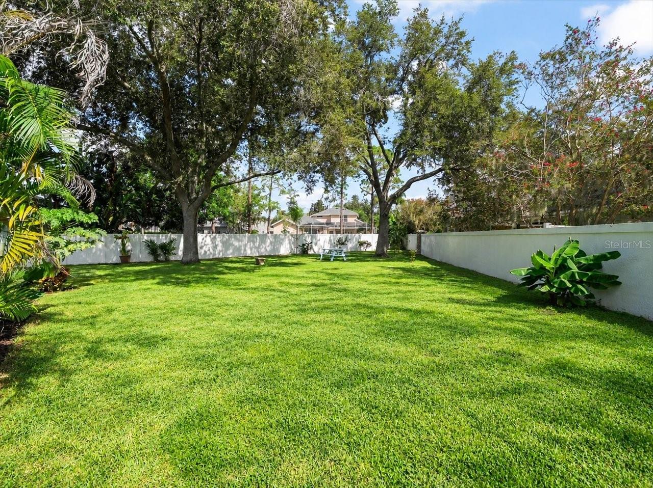 15019 Lake Emerald Blvd Property Photo 7