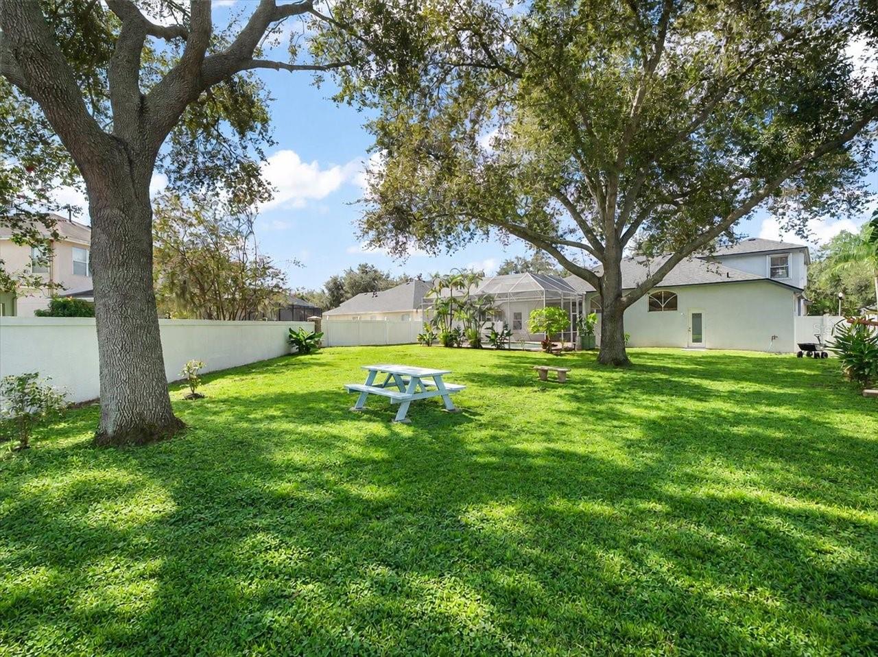 15019 Lake Emerald Blvd Property Photo 8