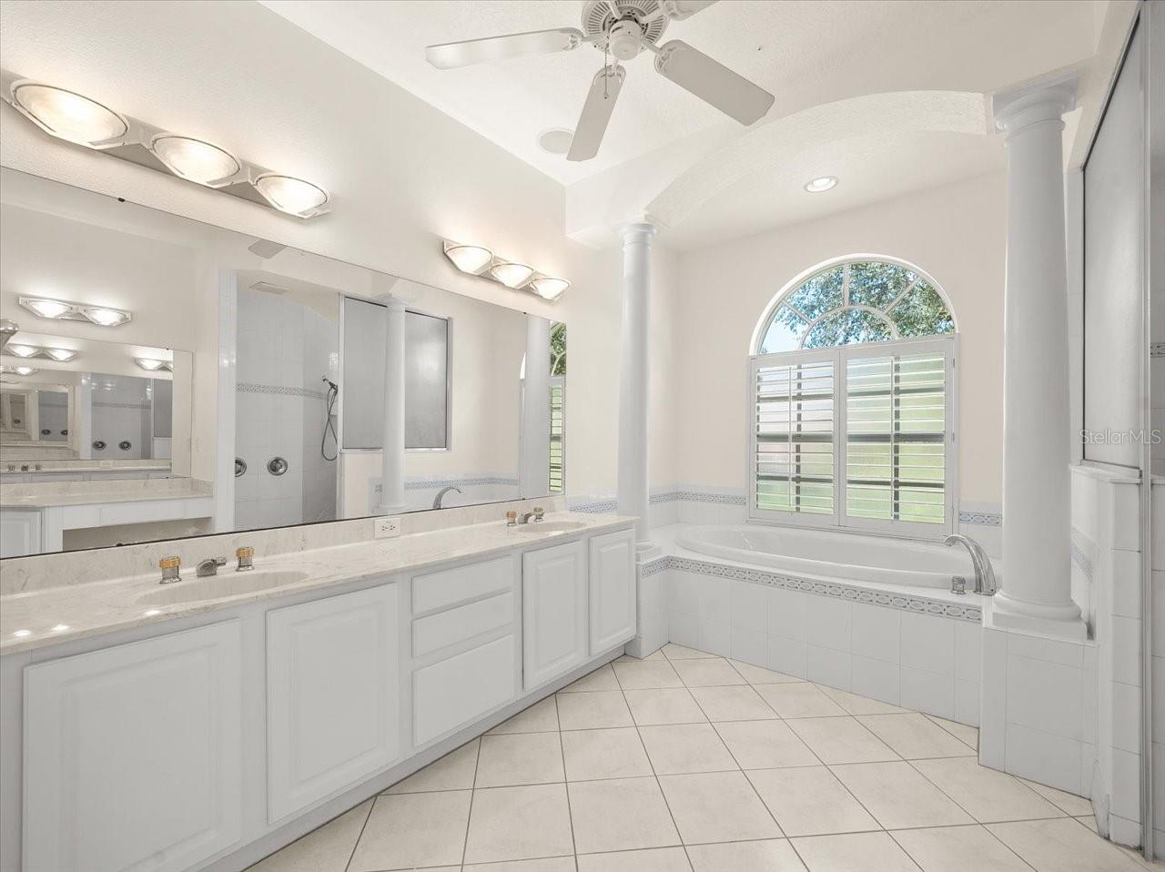 15019 Lake Emerald Blvd Property Photo 24
