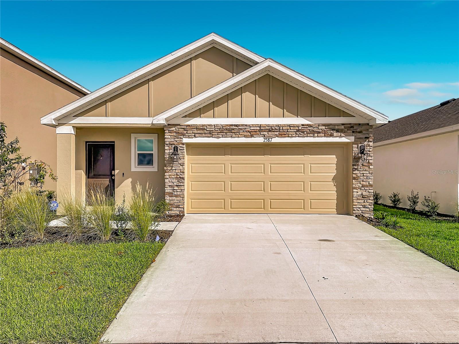 2387 Bender Dr Property Photo 1