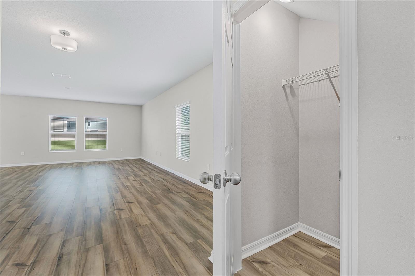 7653 Depot Loop Property Photo 6